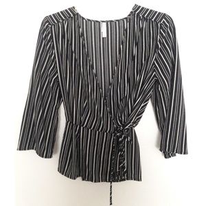 Women's Black & White fashion Top.